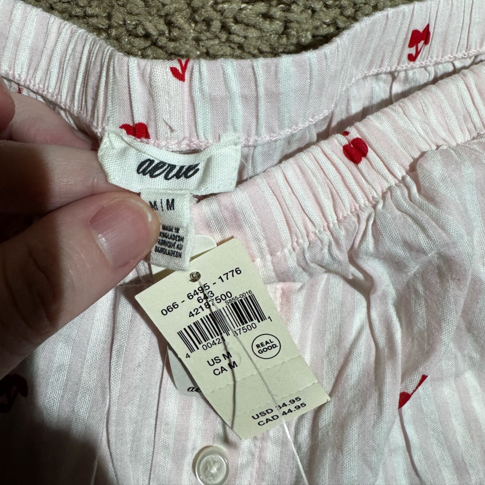 Aerie Pink Cherry Print Sleep Shorts Medium NWT - Picture 6 of 8
